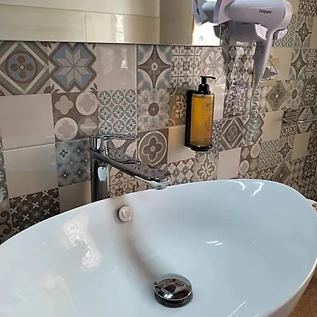 Al Pez Exclusive Bed & Breakfast 3*